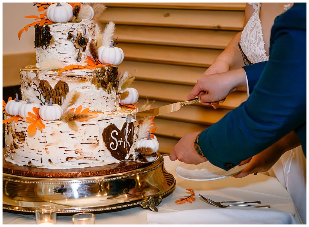 Interlaken Inn wedding reception cake cutting