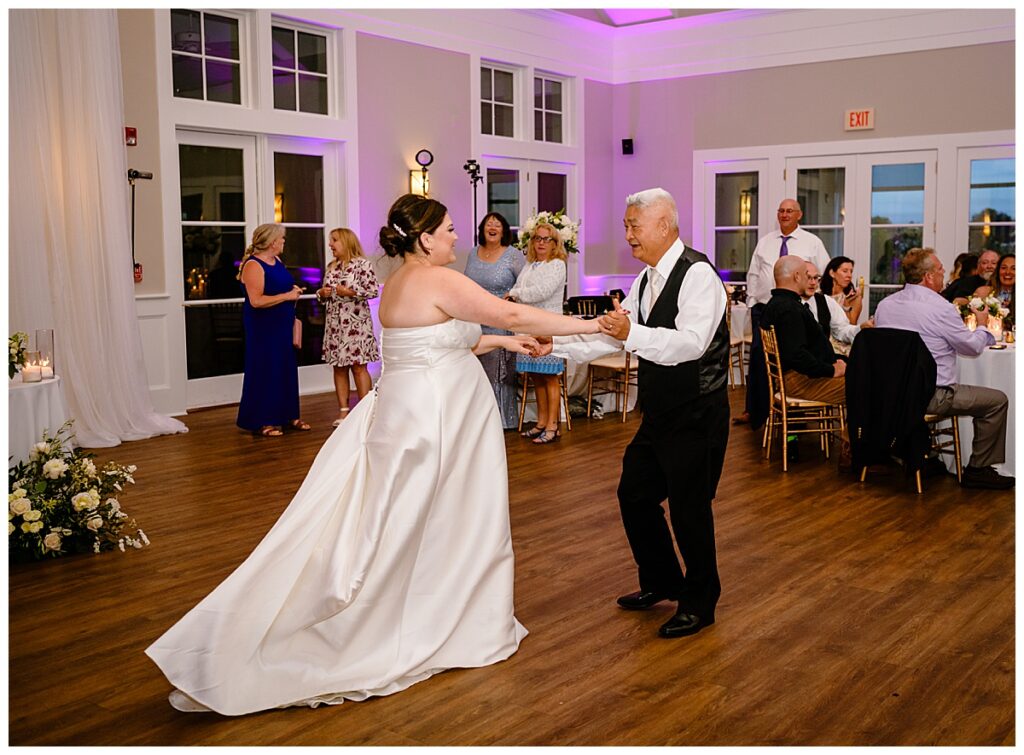 Dancing at a Waverly Oaks Country Club wedding